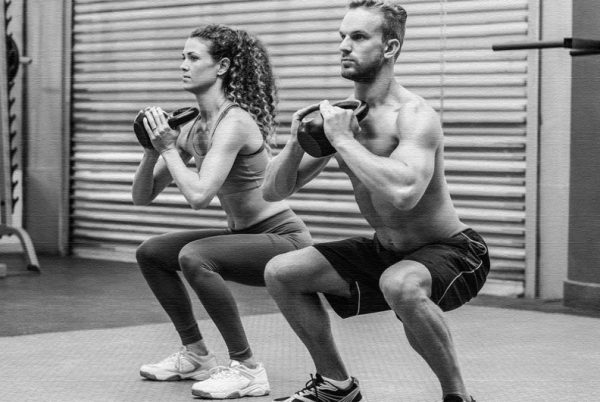 Начинающим спортсменам и желающих избавиться от лишних кг необходимо вначале сосредоточиться на простых базовых упражнениях