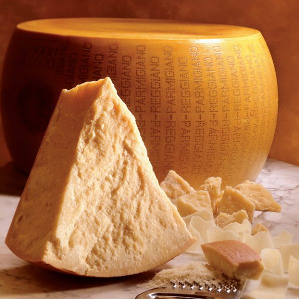 Сыр пармезан: калорийность, БЖУ, состав и пищевая ценность, можно ли при похудении, чем полезен